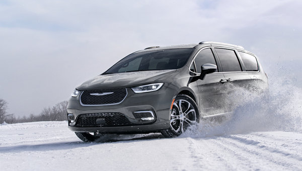 The 2023 Chrysler Pacifica Earns Prestigious IIHS TOP SAFETY PICK Rating