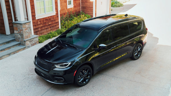 Chrysler Grand Caravan vs Pacifica : Quelle minifourgonnette offre le meilleur rapport qualité-prix pour les familles du nord-ouest du Nouveau-Brunswick ?