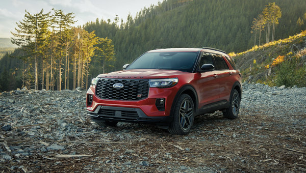 Ford Explorer 2025 : encore plus sophistiqué pour la nouvelle année