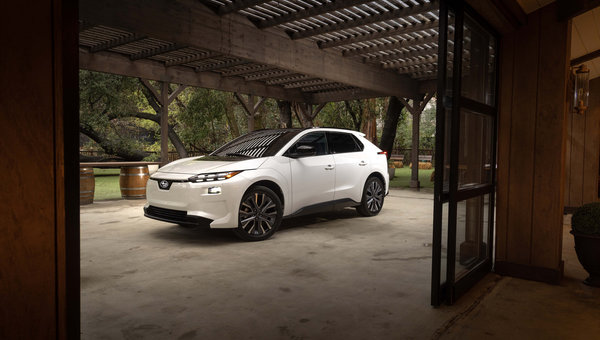 Subaru Solterra 2026 : prix de départ de 52 495 $ et autonomie accrue de 25 %