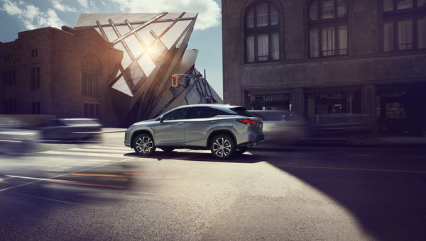 Three Reasons to Consider A Pre-Owned Lexus RX