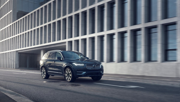 Discover the Luxury and Fuel Efficiency of the XC90 and XC60 Recharge: Saving on Fuel Has Never Been So Stylish