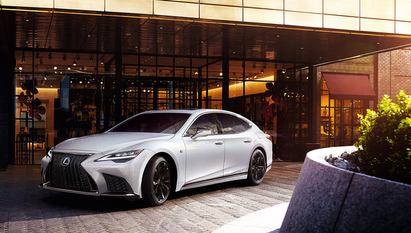 Exploring the 2024 Lexus LS: Advanced Technology, Performance, and Safety