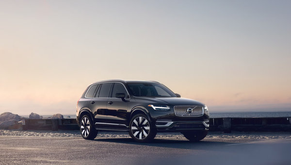 A Look at What Makes the 2024 Volvo XC90 a Favourite with Families