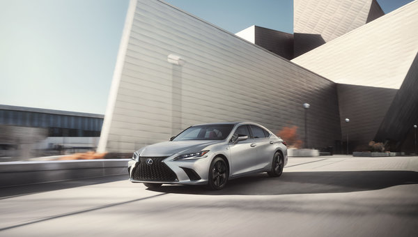 Who Says Spacious Can't Be Sporty? Showcasing the Unexpected Agility of the 2024 Lexus ES