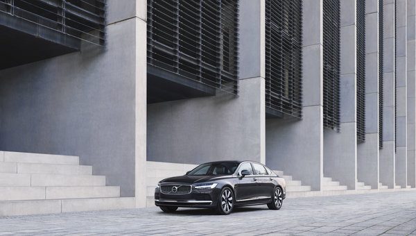 The 2024 Volvo S90: Where Scandinavian Design Meets Advanced Technology