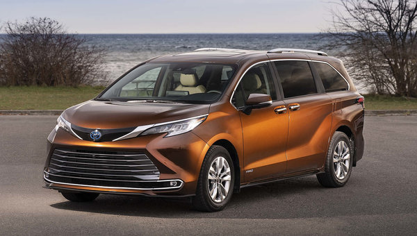 New 2021 Toyota Sienna Delivers Efficiency and Safety at a Great Price