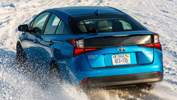 Thinking about winter tires for your Toyota? Here’s a quick guide that can help