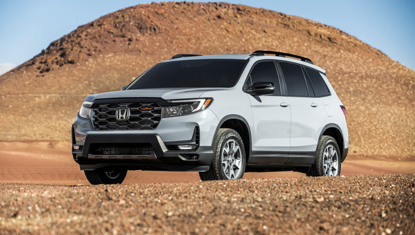 Honda Passport Tops Residual Value Rankings in Mid-Size SUV Category