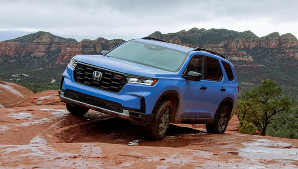 2024 Honda Pilot Packs More: Why the Toyota Highlander Can't Compete