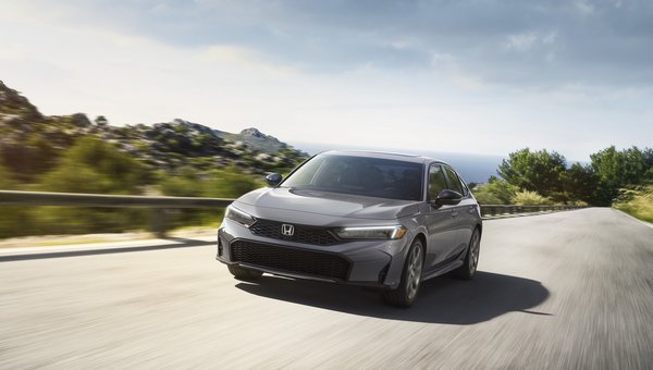 2025 Civic: Behind the Wheel of Honda's Compact Game-Changer