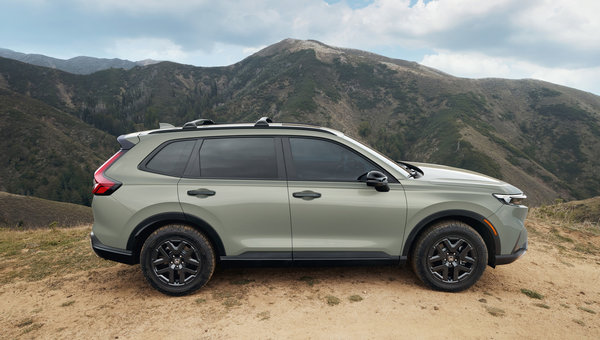 2026 Honda CR-V Hybrid TrailSport: Rugged Capability Meets Hybrid Efficiency
