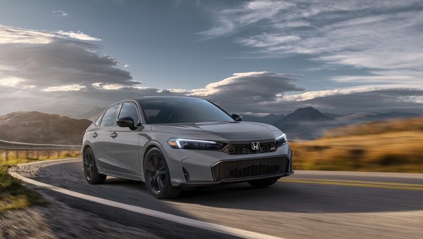 2026 Honda Civic Si Sporty Compact Car for Daily Commuting