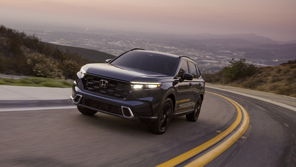 Does the 2026 Honda CR-V’s Standard Adaptive Cruise Control Make Long Highway Drives Less Tiring?
