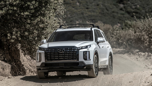 Hyundai Palisade 2024 vs. Mazda CX-90 2024 : Quel VUS à trois rangées vous conviendra le mieux?