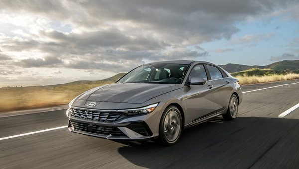 10 Choses Améliorées sur la Hyundai Elantra 2024