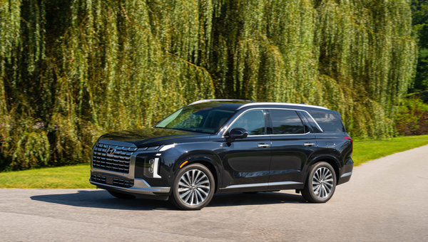 5 différences essentielles entre le Hyundai Santa Fe 2024 redessiné et le Hyundai Palisade 2024