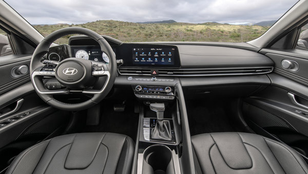 5 innovations technologiques incontournables de l'Elantra 2025 qui vont transformer votre conduite