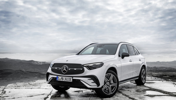 How the Next-Generation 2023 Mercedes-Benz GLC is Different From the Current Model