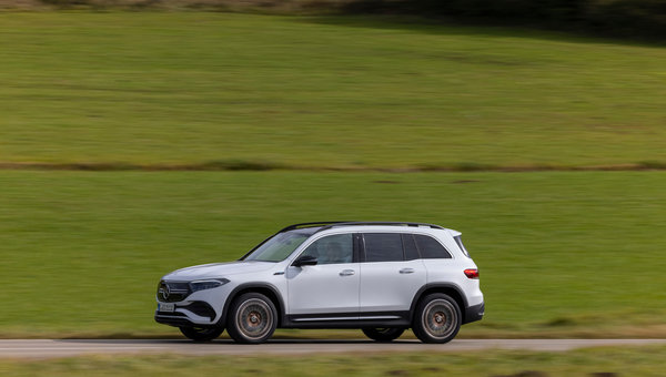 Highlights of the 2024 Mercedes-Benz EQB Lineup