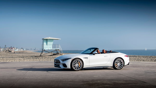 The New 2024 Mercedes-AMG SL Takes Electric Innovation to New Heights