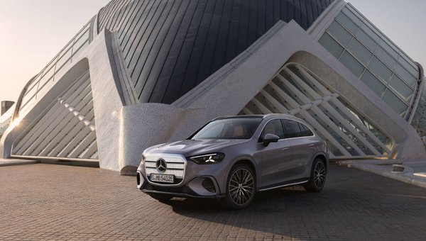 Uncompromising Versatility: Newly Unveiled 2026 Electric GLC Boasts Impressive Space and Towing Power