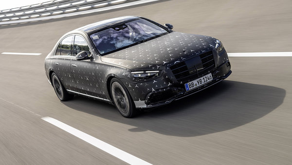 The 2022 Mercedes-Benz S-Class Will Redefine Safety