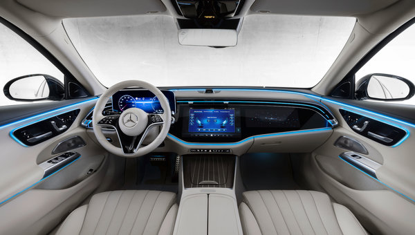 Mercedes-Benz Introduces Advanced Productivity and Connectivity Technology at CES