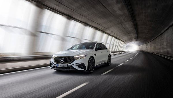 3 Things You Need to Know About the Electrifying Mercedes-AMG E 53 HYBRID