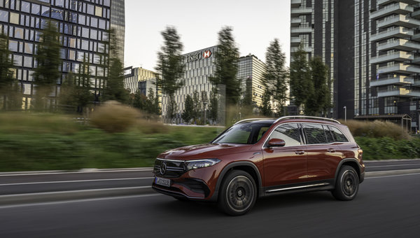 Which Version of the 2024 Mercedes-Benz EQB Electric Luxury SUV Should You Buy?