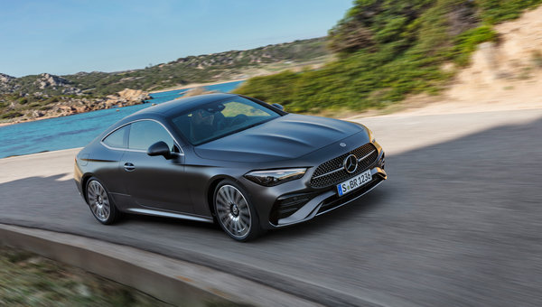 Pourquoi le coupé Mercedes-Benz CLE excelle durant les hivers québécois