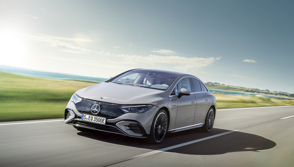 Mercedes-Benz EQE 2023 : on brûle déjà d’envie