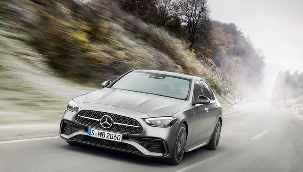Mercedes-Benz Classe C 2023 vs BMW Série 3 2023 : le combat a été gagné