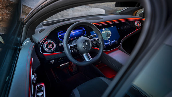 How to Get Started with the Mercedes-Benz App