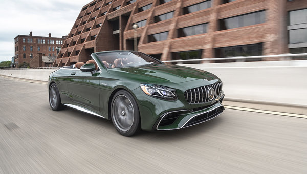 Convertibles from Mercedes-Benz: something for everyone this summer