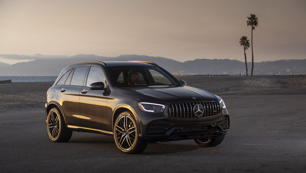 Mercedes-Benz GLC 2022 vs. Porsche Macan 2022 : Plus de puissance et plus de valeur