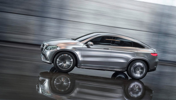 Mercedes-Benz a dévoilé le tout nouveau GLE à Détroit.