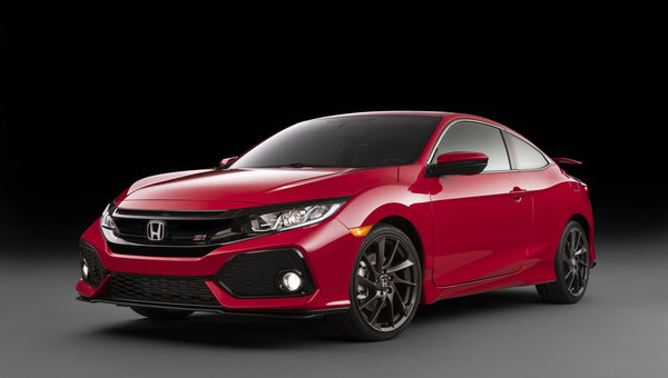 Honda showcases the new Civic Si at the Los Angeles Show