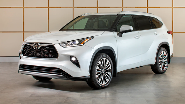 2023 Toyota Highlander Revs Up Driving With New Turbocharged Engine