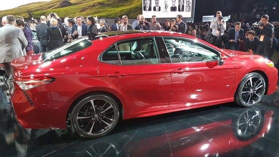 2018 Toyota Camry Unveiled to the World in Detroit