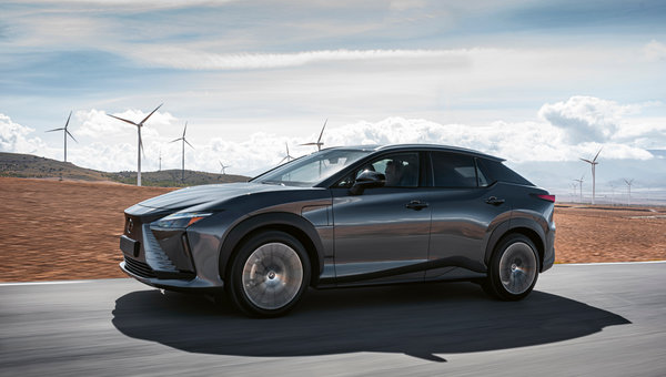 The 2025 Lexus RZ 450e: A Refined All-Electric SUV Experience