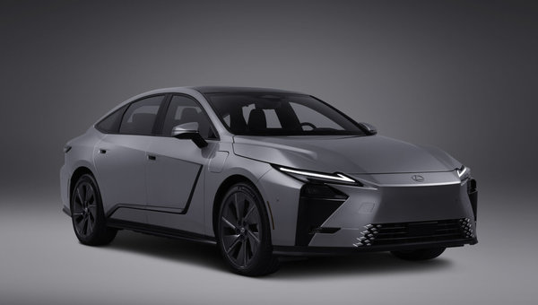 From Hybrid to Electric: How the 2026 ES Transforms the Luxury Sedan Experience