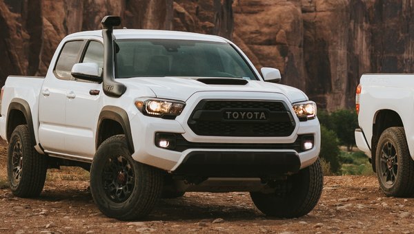 THE TOYOTA TUNDRA PICKUP TRUCK IN VANCOUVER, BC