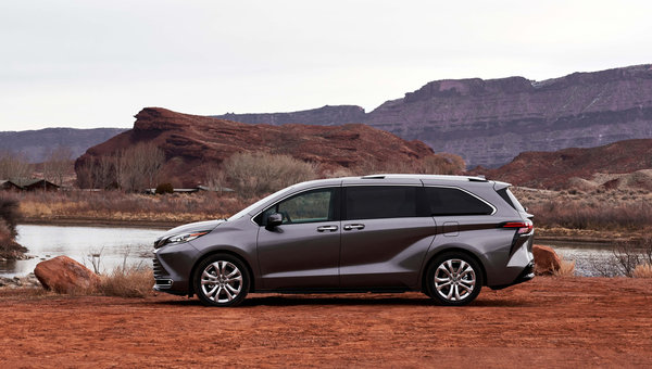 The New 2022 Toyota Sienna is Here