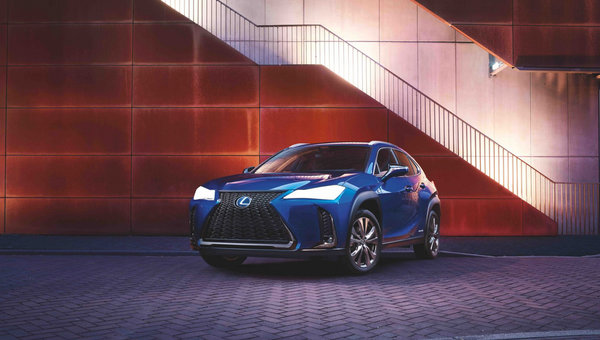 The Technologies that Improve the Fuel Economy in the Lexus UX