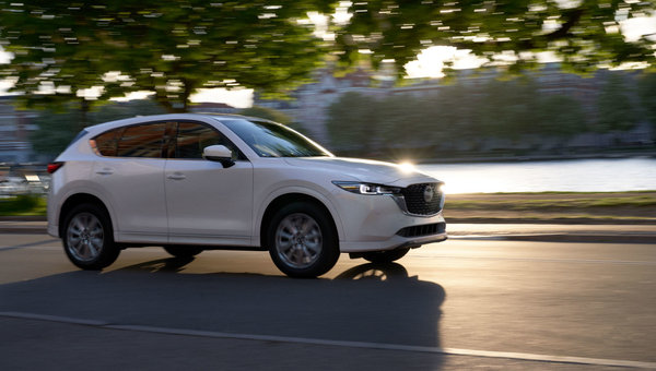 What Makes the 2024 Mazda CX-5 a Better Choice than the Toyota RAV4?