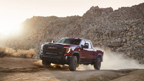 GMC Sierra HD 2025: les caractéristiques des versions Pro, SLE et SLT