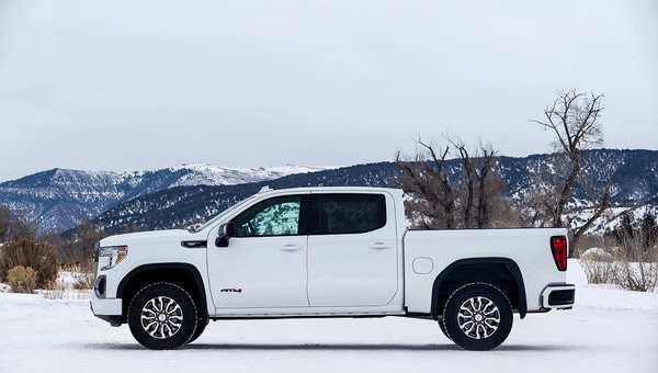 GMC Sierra 2022 vs Toyota Tundra 2022 : un concurrent amélioré, mais pas menaçant