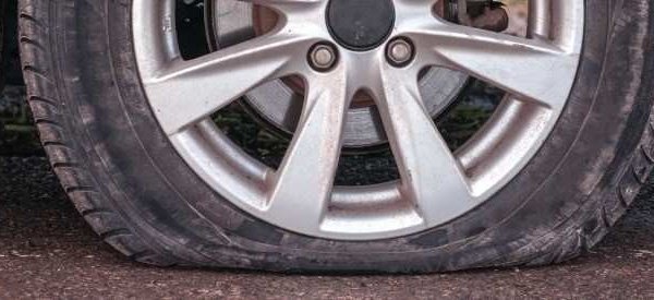 5 Common Roadside Emergencies In Summer & How To Handle Them