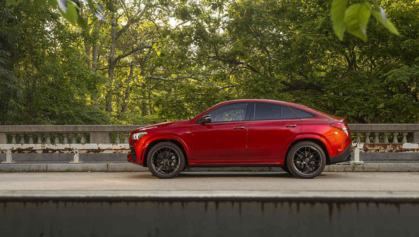2021 Mercedes-Benz GLE Coupe vs. 2021 BMW X6: Super Sport Utility